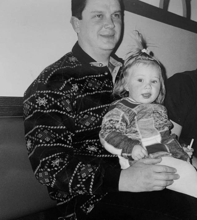 置于聚光灯 置于聚光灯