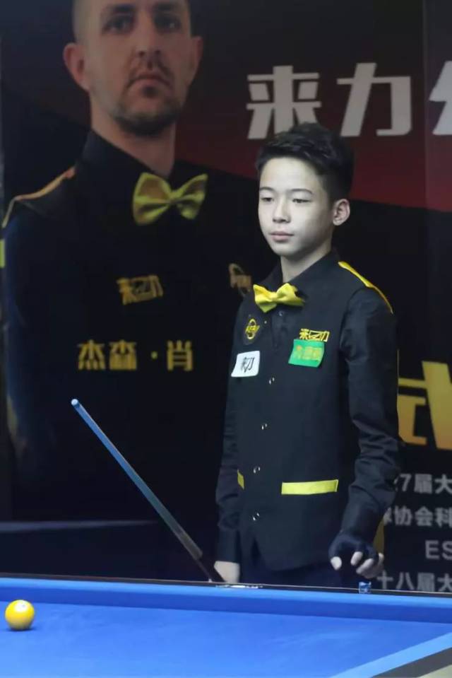 弱侧快攻考